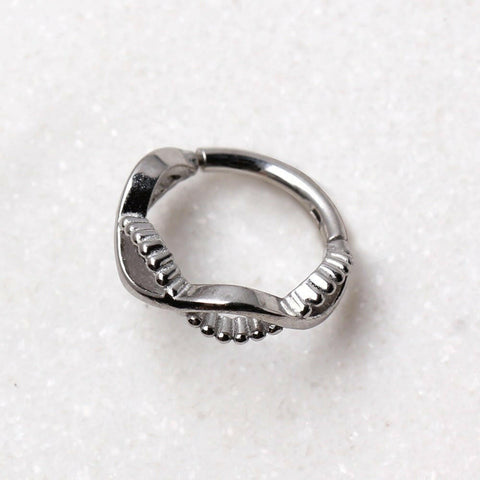 316L Stainless Steel Wave Pattern Seamless Hinged Clicker Ring - Impulse Piercings